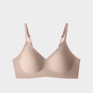 The EBY Relief Bra in nude, size MDD